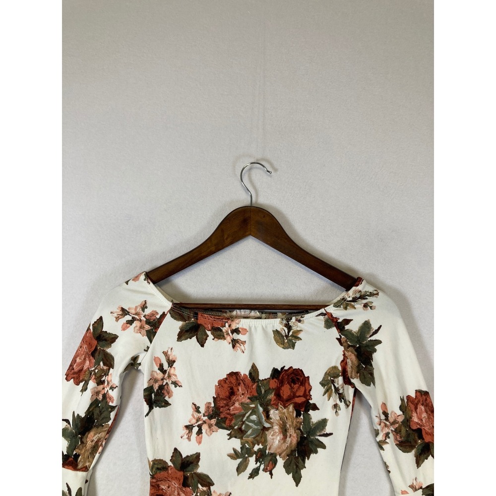 Whimsical Romantic Floral A'GACI Women Small Cream Rust Bell Sleeve Bodysuit - Picture 4 of 9